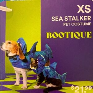 “Sea Stalker” Shark Pet Costume.